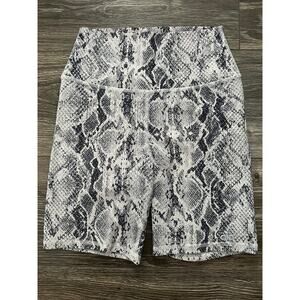 ALO Yoga Shorts for Women on Sale up to 90% Off: Poshmark